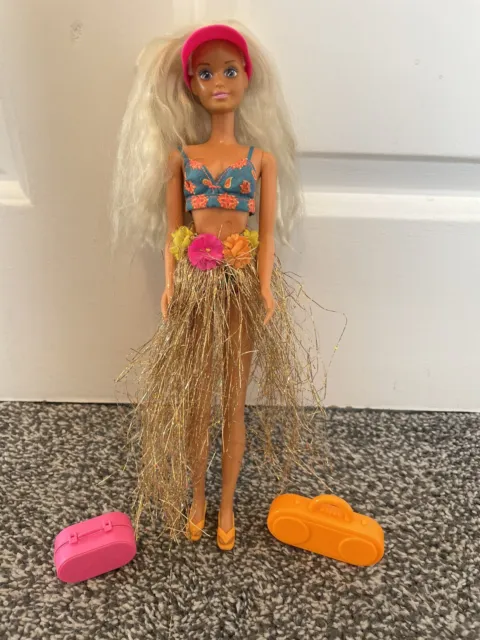 Rare Vintage Hasbro Doll 1988 Sindy Bikini Hawaii Beach Party Hula Hair Barbie