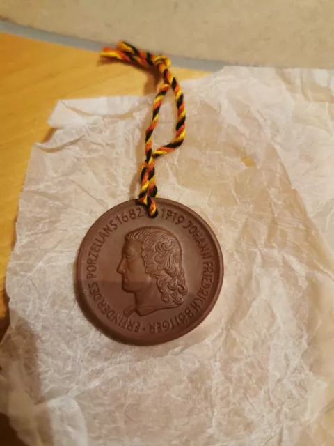 Porzellan  Medaille  "Johann Friedrich Böttger"  Meissen