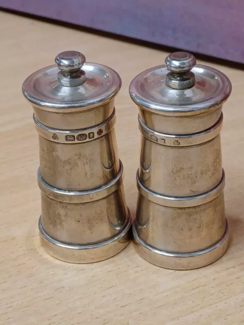 Un paio di mulini per pepe argento birre, di M C Hersey & Son Ltd