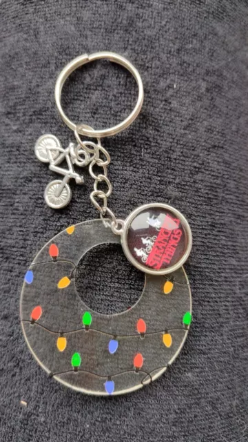 Stranger Things Picture With Xmas Lights & Bike Charm Silver Coloured  Keyring