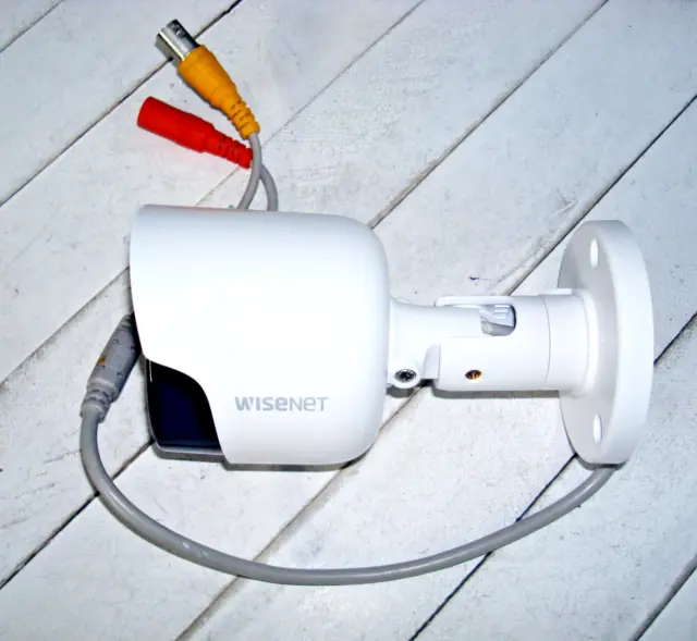 Samsung / Wisenet SDC-89447BF 5MP Weatherproof Security Camera w/ 60' BNC Cable