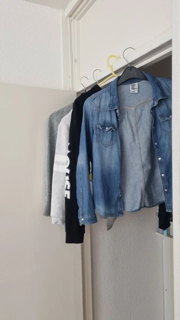 Girls Clothes Bundle Age 9/10/11. Years.