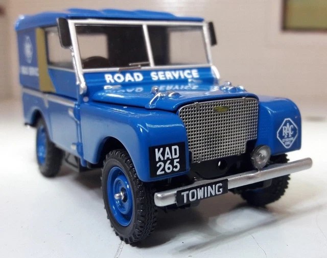 472 Réédition Land Rover 1964 avec Haut parleurs annonces publiques 1