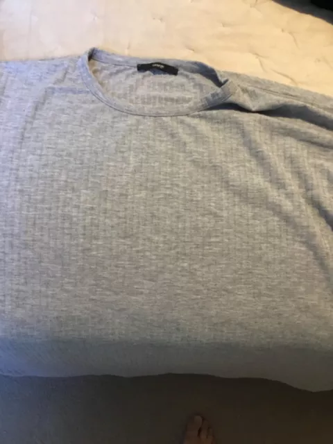 2 tshirt tops in grey size xl