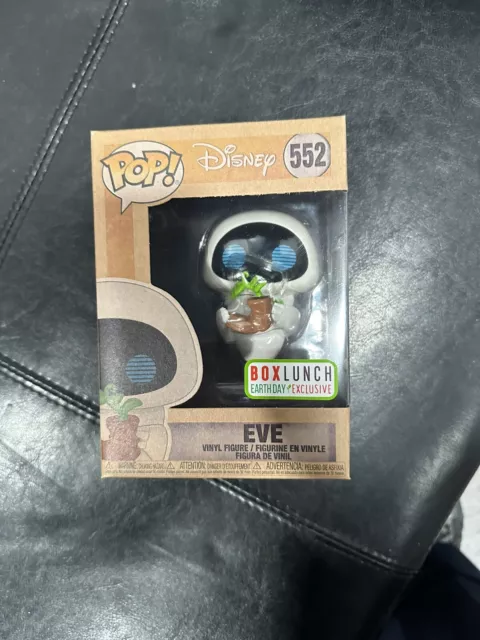 Funko POP Earth Day EVE Wall-E holding boot Disney Pixar BoxLunch Exclusive #552