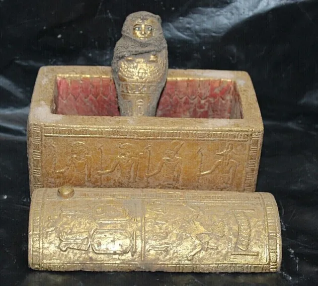 Anubis egipcio antiguo con 3 reyes e Isis Hold Key Life y Horus Scarab Box