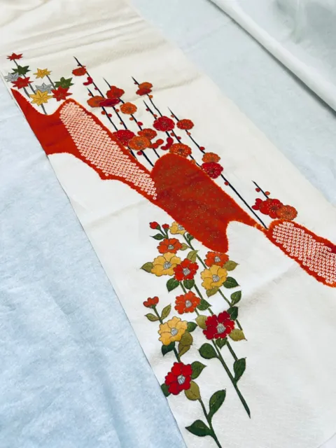 Wonderful silk fabric made by deconstructing a luxurious Japanese party kimono