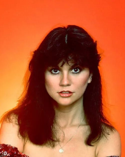 Linda Ronstadt  8x10 Glossy Photo