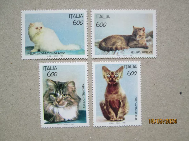 Briefmarken  Motiv  Katzen   Italien  1983  4 Werte   postfrisch  Mi:  2004-2007