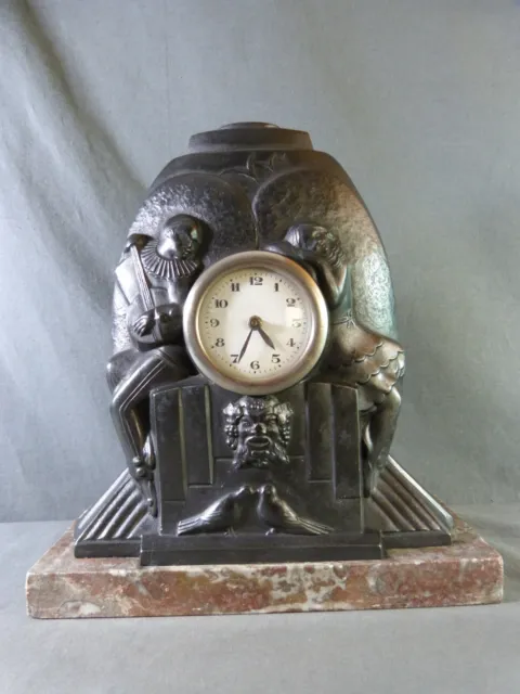 French Art Deco clock in spelter and marble, Lovers: Pierrot and Columbine