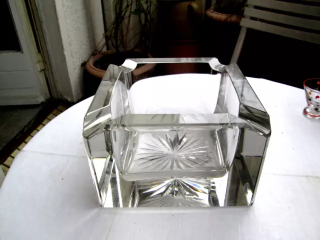 ALTER großer, massiver " GLAS/KRISTALL- BLOCKASCHENBECHER 3 kg ca. 60er  TOP !