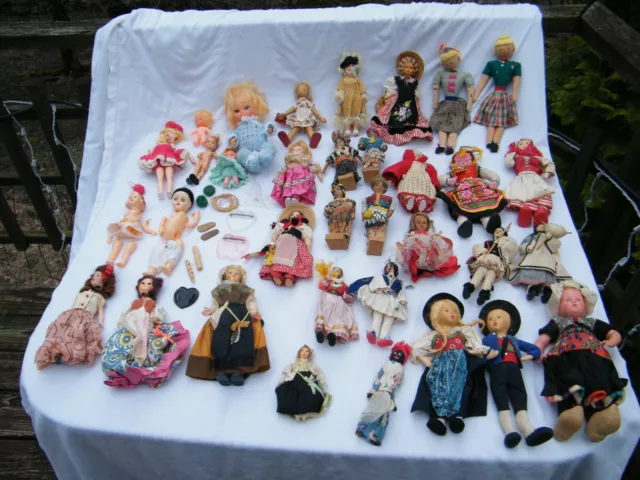 Mixed Lot of 34 Vintage Dolls Cloth Vinyl  Wooden Plastic Bisque ???