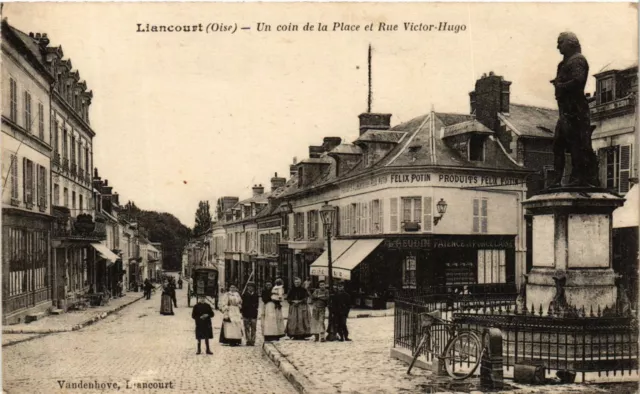 CPA LIANCOURT - A corner of the square and street VICTtor-Hugo (259756)