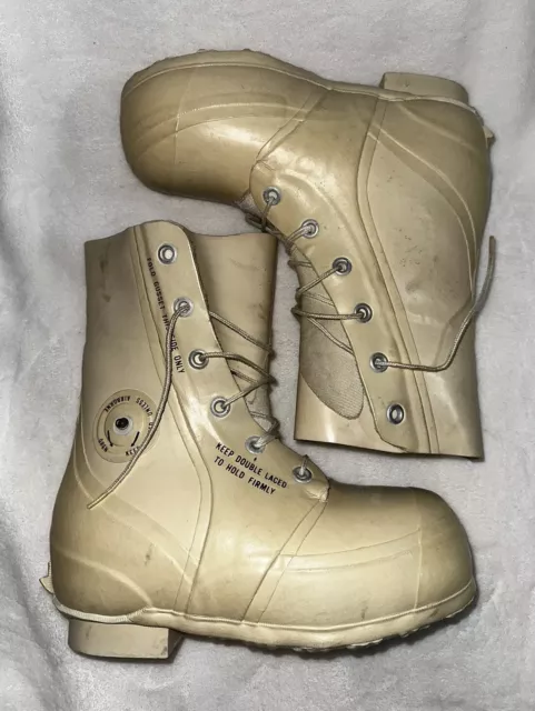 7XW US Military MICKEY MOUSE BUNNY BOOTS EXTREME COLD WEATHER NEW!! White  Size