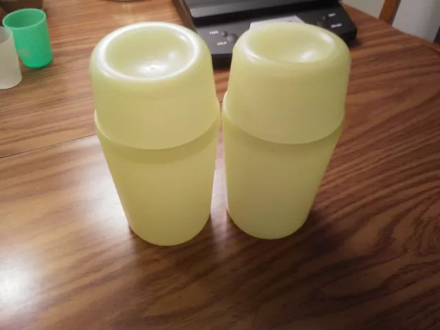 vintage tupperware quik shake Vacu Mixer from the Millionaire  line 2