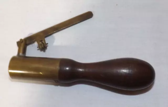 Vintage Wood Handle Late 19th, Early 20th Century Shotgun crimper?