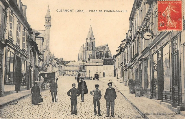 Cpa 60 Clermont Place De L'hotel De Ville