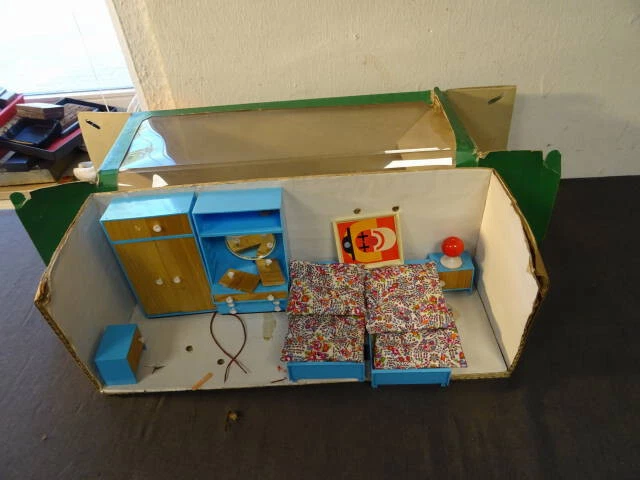 Alte Puppenstuben Schlafzimmermöbel DDR Zeit in OVP