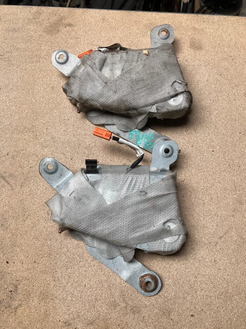 BRAS DE SUSPENSION Avant Gauche Bmw X5 (E70) 2007 677394905 EUR 41,00 BRAS DE SUSPENSION Avant Gauche Bmw X5 (E70) 2007 677394905 EUR 41,00