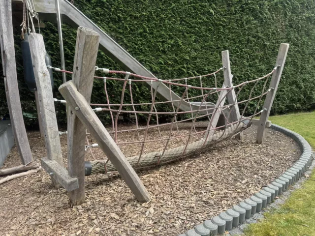 Dschungelbrücke Laufseil Balanciertampen Kletternetz Gestell Robinie Spielplatz