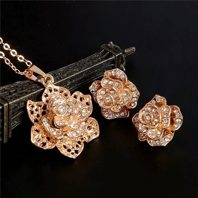2Tlg. Schmuckset, Kette mit Anhänger-Ohrringe Vergoldet+Strass.
