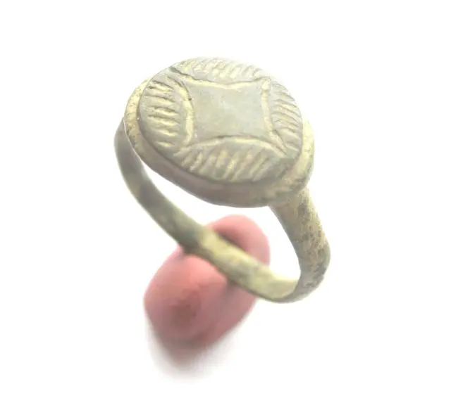 💥 amazing!!! Roman period lady's bronze RING with stylized CROSSl ... WEARABLE*
