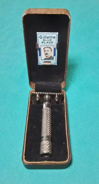 Vintage Gillette Old Type   Patent  Nov. 15, '04  s/n  D25675