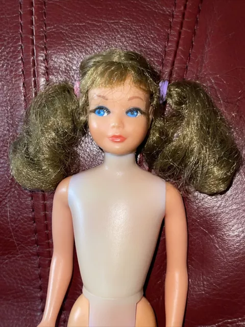Vtg 1969 Barbie Skipper Doll Brunette Twist 'N Turn Sausage Curl #1105 Nude TNT