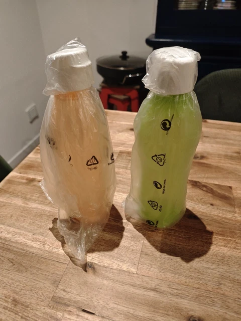 Ecobouteille + infuseur Tupperware neufs - Arts de la table