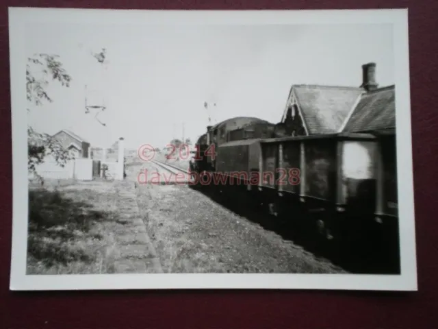 Photo  Wood End Railway Station