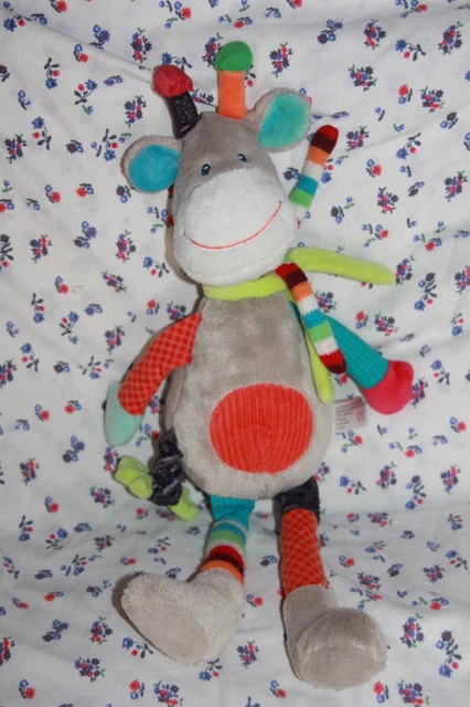 Doudou Simba Toys Zoe Girafe Gris Beige Rouge Echarpe Rond