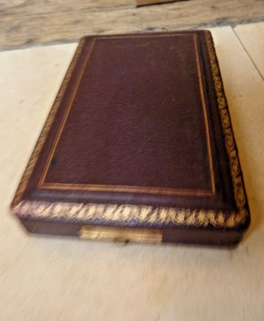 Grand écrin à Bijoux En Cuir Bordeaux Du 19ème Siècle - Marque A. Gouverneur, Initiales A.A.