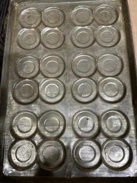 Cluster hamburger bun pan baking Ecko 7217 Lots of 7 Pans Bun Size 3 5/8 24 On