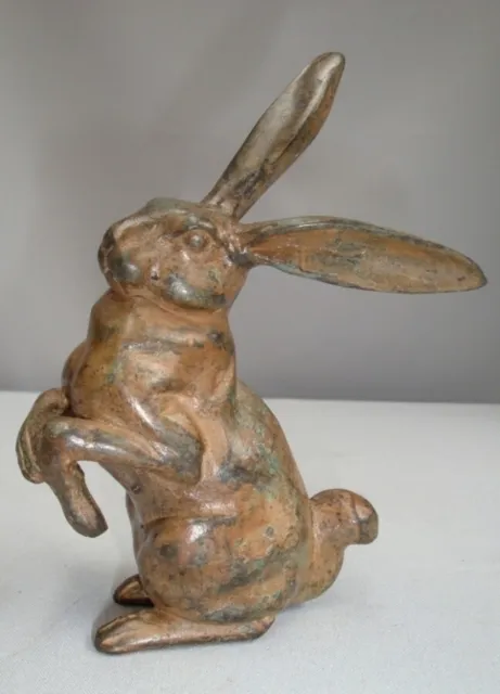 Estatua Conejo Liebre Fauna Art Deco Estilo Art Nouveau Estilo Bronce sólido Fir