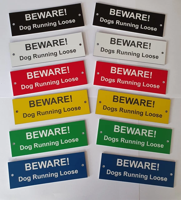 ATTENZIONE! "Insegna porta o cancello incisa cane/cani che corrono sciolti (150x150 mm) 6" x 2"