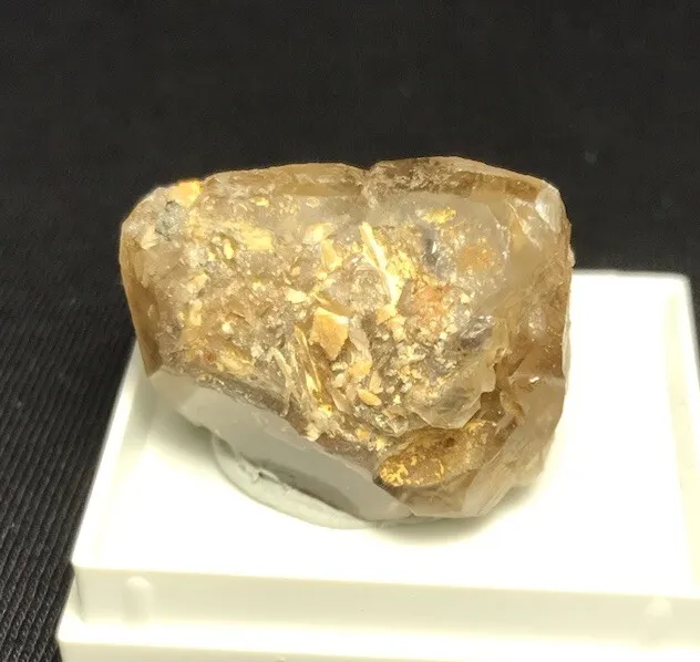 Mineral: Cerussit (inkl. Dose); Mibladen, Midelt, Marokko; ca. 2,9x2x2 cm
