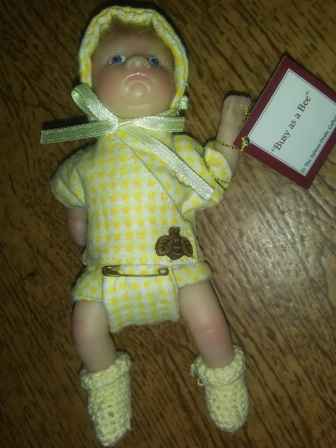 Ashton Drake/ Dorothy Steven  So Truly Real "Busy As A Bee"  With Coa