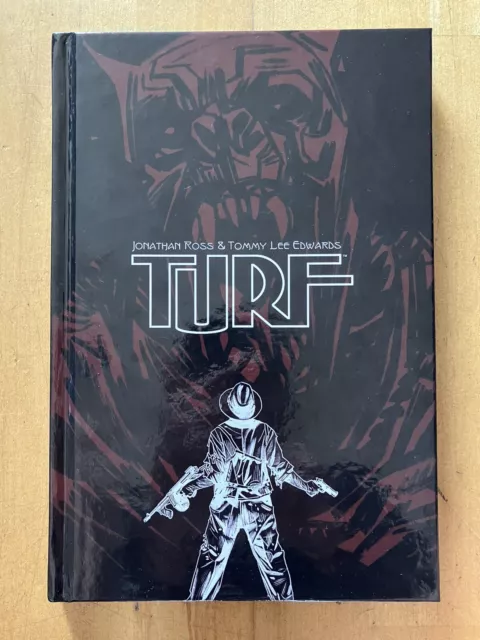 Turf Hardcover Forbidden Planet Special Edition Signed Ross + Edwards 2011