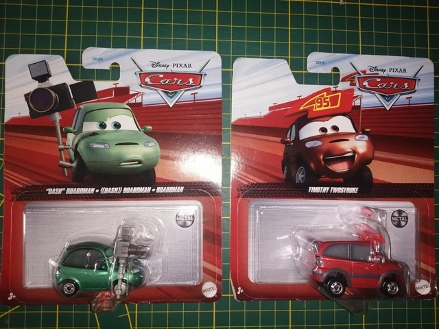 lot de 2 voitures cars disney pixar metal mattel 1/55  rare