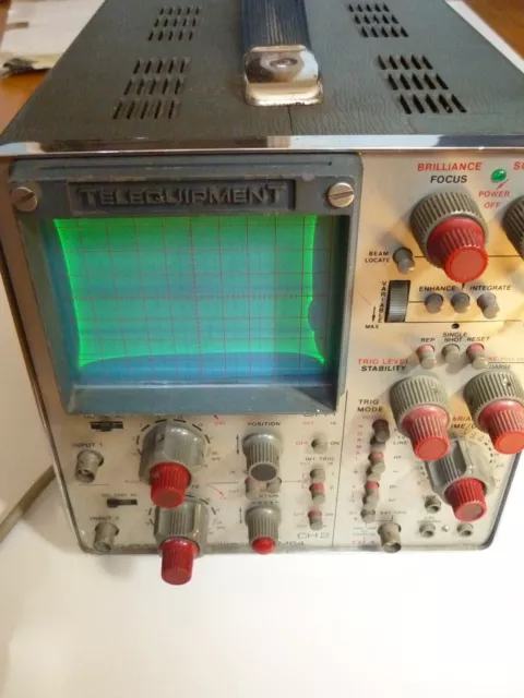 Oscilloscope TELEQUIPMENT DM 64, vintage, made in England, port gratuit !
