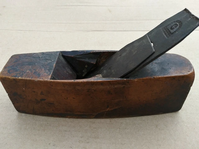 VINTAGE WOOD COFFIN PLANE with MOULSON BROTHERS CAST STEEL IRON £33.41 ...