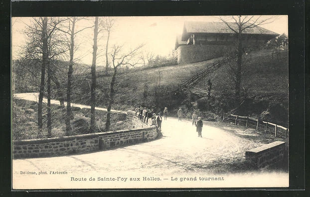 CPA Les Halles, Route de Sainte-Foy, le grand torunant