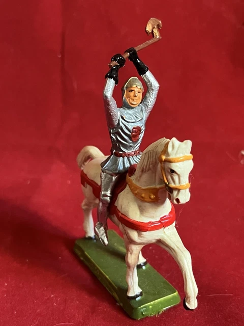 STARLUX COPIES RESINE MOYEN AGE PLUMET CHEVAL EN ROBE AU PAS 6102-6118