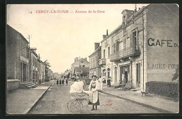 CPA Cercy-la-Tour, Avenue de la Gare