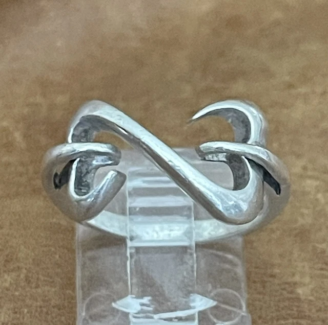 Beautiful Jane Seymour Open Hearts Sterling Silver Band Ring  Size 7