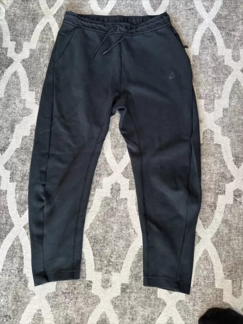 Nike Tech Fleece Black Jogger Pants Large