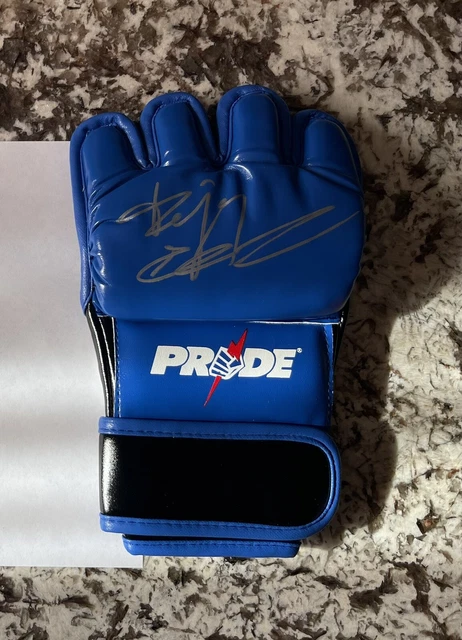 Fedor Emelianenko Signed Autographed PRIDE Glove Beckett BAS COA