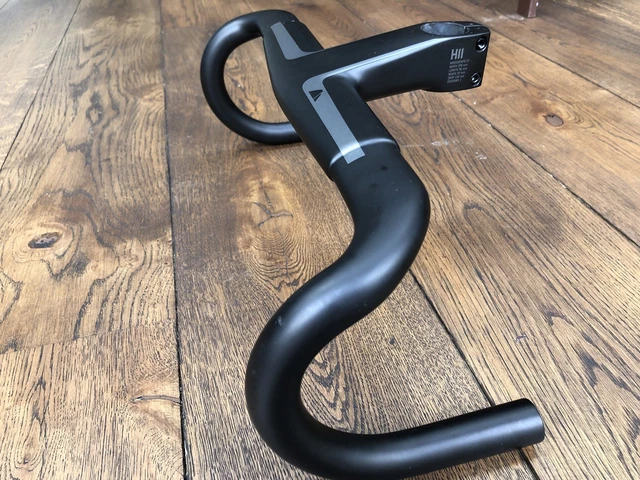CANYON H11 エアロコックピット CF 410mm Canyon H11 CF Aerocockpit | CANYON US
