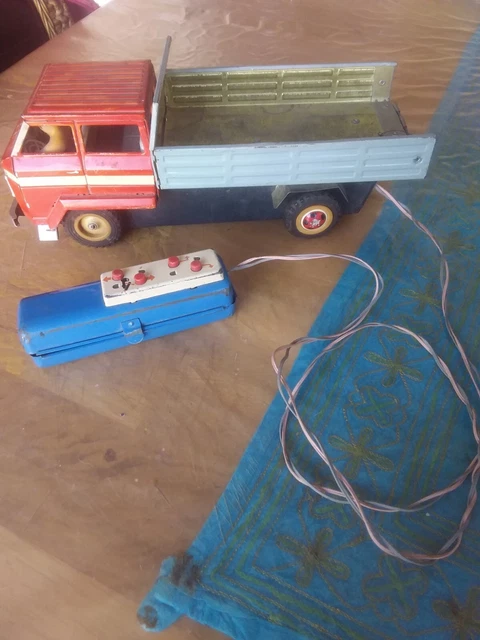 Ancienne voiture Américaine décapotable blanche Minister Delux - Tôle 25 cm - Jouet vintage avec boîte - Jeux & Jouets