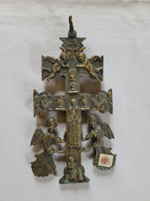 Pendentif Croix De Caravaca En Or 18 Carats (750) - Or Jaune, Bijou Religieux